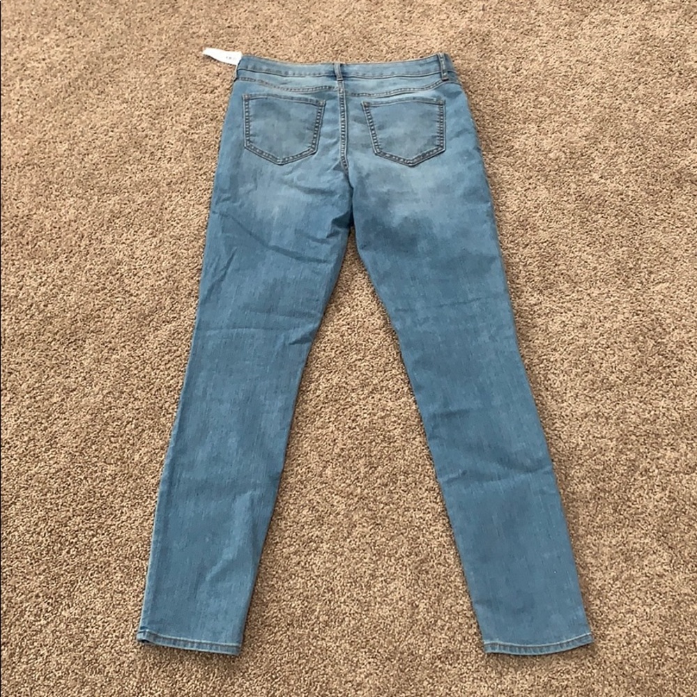 Old Navy size 8 tall - Picture 5 of 5
